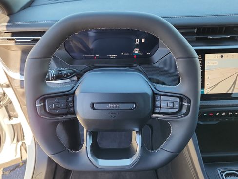 New 2026 Jeep Cherokee Overland image 18