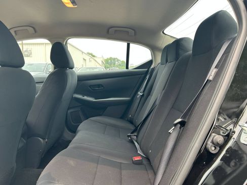 Used 2025 Nissan Sentra S FWD image 17