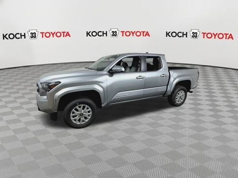 New 2025 Toyota Tacoma SR5 image 4