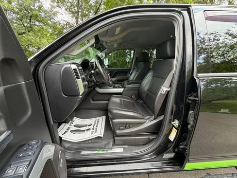 Used 2017 Chevrolet Silverado 2500 LTZ w/ Duramax Plus Package AWD/4WD image 4