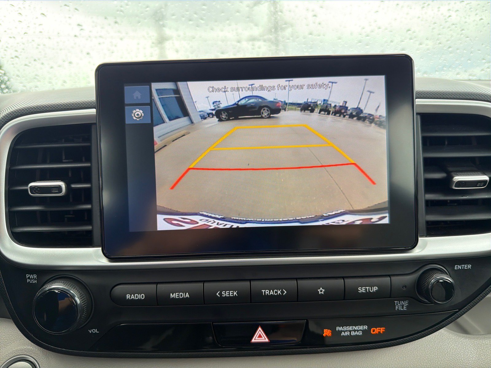 Used 2025 Hyundai Venue SEL FWD image 16