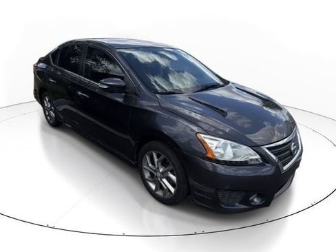Used 2015 Nissan Sentra SR FWD image 4
