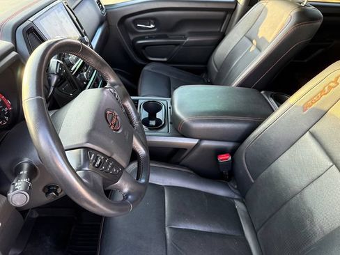 Used 2023 Nissan Titan PRO-4X w/ Pro-4x Convenience Package AWD/4WD image 17