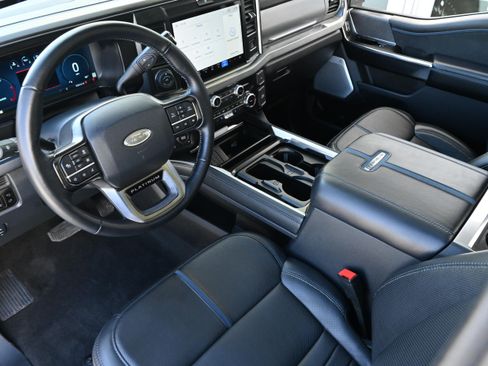Used 2025 Ford F450 Platinum AWD/4WD image 19