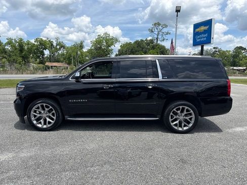 Used 2016 Chevrolet Suburban LTZ RWD image 6