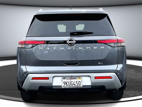 Used 2024 Nissan Pathfinder SL image 5