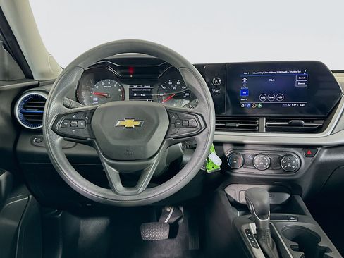 Used 2024 Chevrolet Trax LS w/ Driver Confidence Package image 18