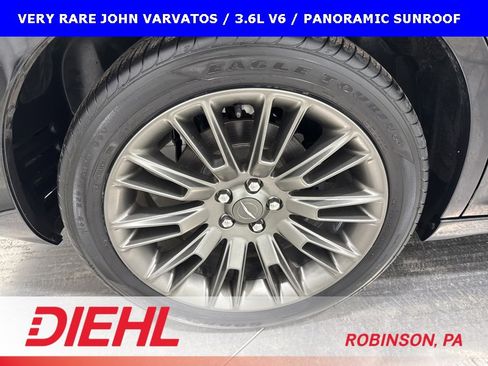 Used 2013 Chrysler 300 C image 8