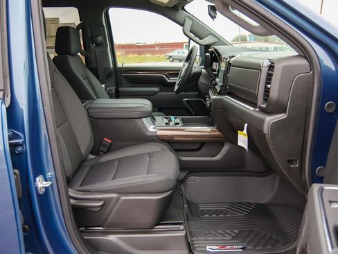 New 2025 Chevrolet Silverado 2500 LT image 15