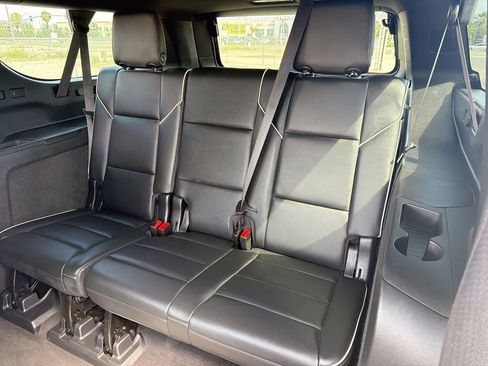 Used 2023 Cadillac Escalade ESV Sport AWD/4WD image 27