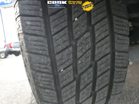 Used 2023 Ford Expedition XLT image 17