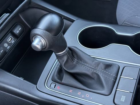 Used 2018 Kia Sorento LX image 32