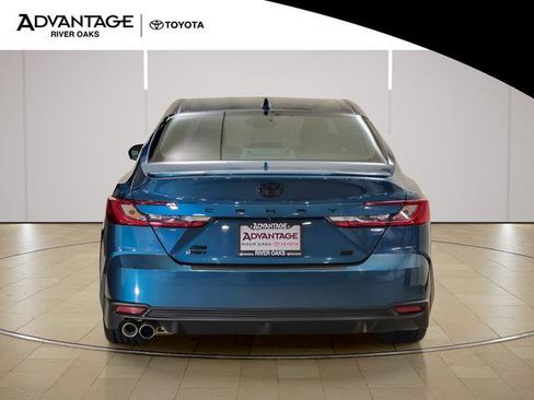 Certified 2025 Toyota Camry SE image 6