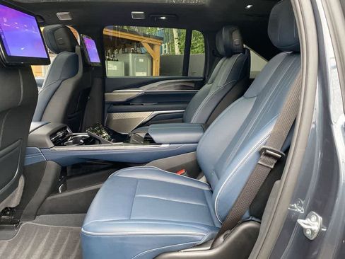 Certified 2026 Cadillac Escalade IQ Sport 2 AWD/4WD image 17