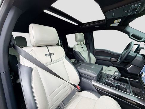 Used 2024 Ford F150 Lightning Platinum image 30