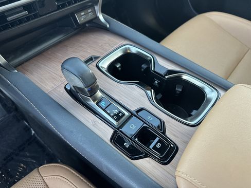 Used 2024 Lexus RX 350 Premium w/ Accessory Package (Z1) image 26