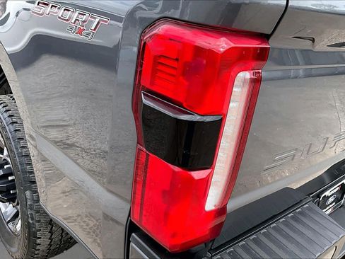 Certified 2024 Ford F250 Lariat w/ Lariat Ultimate Package AWD/4WD image 28