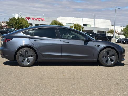 Used 2023 Tesla Model 3 Standard Range RWD image 3
