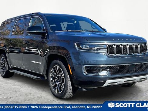 Used 2024 Jeep Wagoneer L Series II w/ Flexible Seating Group image 1