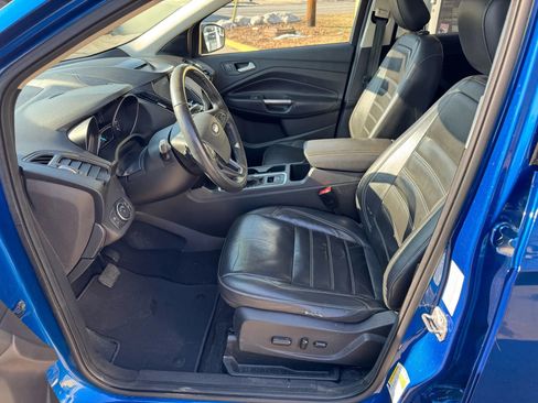 Used 2018 Ford Escape Titanium image 15