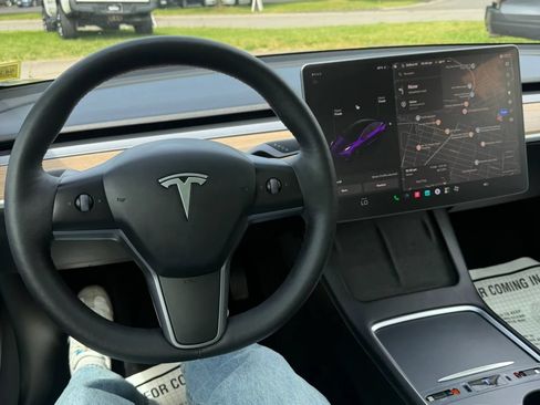 Used 2023 Tesla Model 3 Long Range AWD/4WD image 3