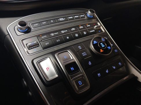 Certified 2023 Hyundai Santa Fe Limited image 22