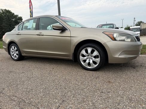 Used 2010 Honda Accord EX image 1
