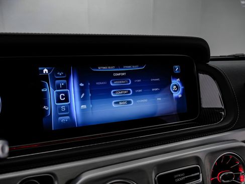 Used 2025 Mercedes-Benz G 63 AMG 4MATIC image 79