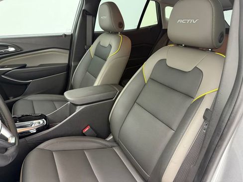 Used 2026 Chevrolet Trax ACTIV w/ Driver Confidence Package image 9