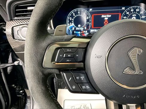 Used 2021 Ford Mustang Shelby GT500 w/ Technology Package image 18