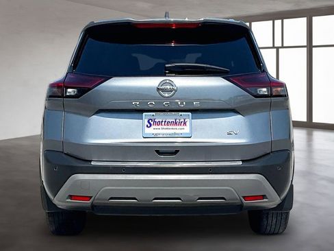 Used 2021 Nissan Rogue SV w/ Premium Package FWD image 5