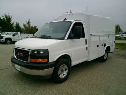 New 2025 GMC Savana 3500 w/ Power Convenience Package