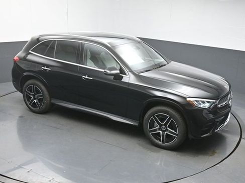 New 2026 Mercedes-Benz GLC 300 image 42