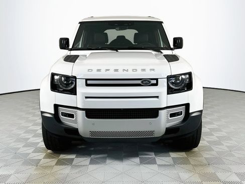 Used 2023 Land Rover Defender 110 SE AWD/4WD image 2