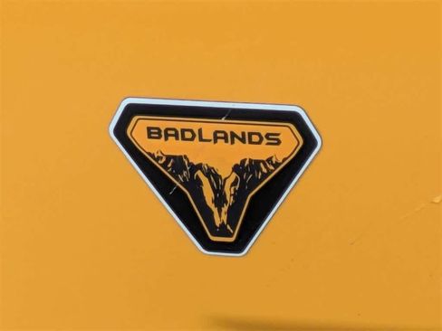 Used 2022 Ford Bronco Sport Badlands image 12