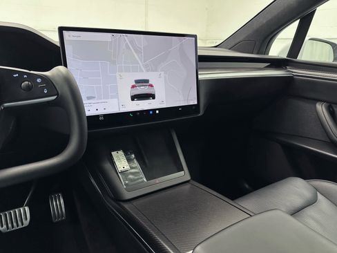Used 2022 Tesla Model X Plaid image 30