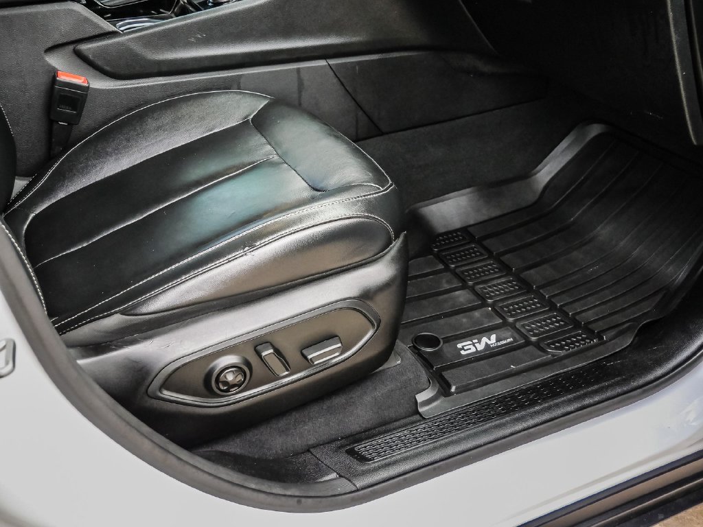 Used 2022 Jeep Grand Cherokee L Limited RWD image 18