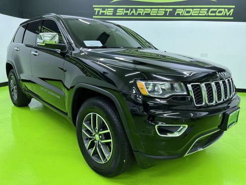 Used 2018 Jeep Grand Cherokee Limited AWD/4WD image 2