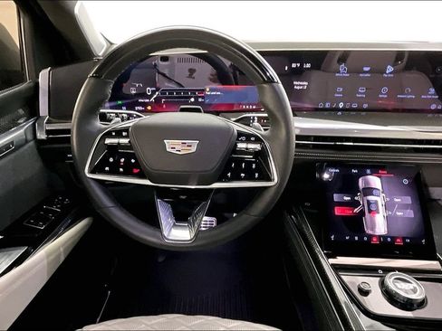 Used 2025 Cadillac Escalade V w/ LPO, ONYX Package AWD/4WD image 8