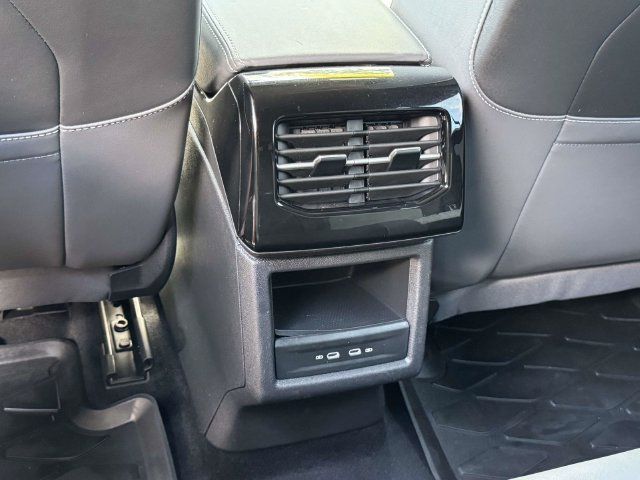 Used 2023 Volkswagen ID.4 Pro RWD image 14