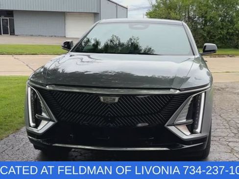 Used 2024 Cadillac Lyriq Luxury AWD/4WD image 3
