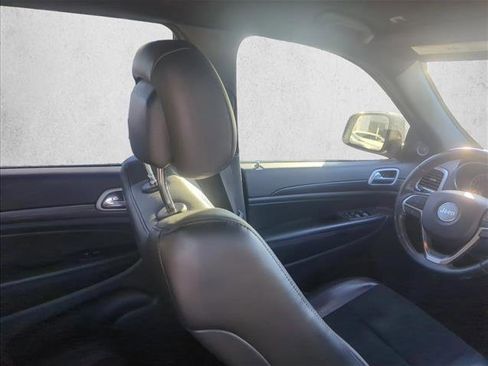 Used 2021 Jeep Grand Cherokee Laredo X image 21