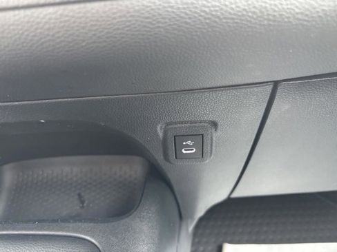 Certified 2024 Toyota Corolla SE image 18