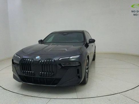 Used 2023 BMW 740i w/ Parking Assistance Package RWD image 65