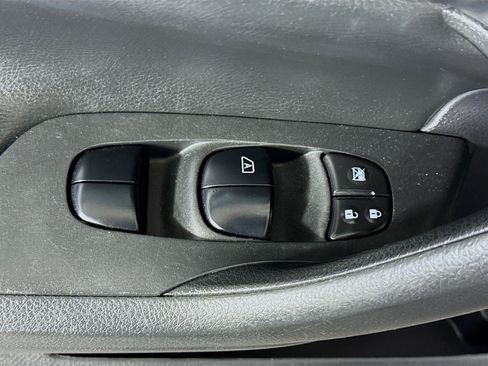 Used 2017 Nissan Altima 2.5 SR image 24