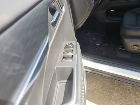 New 2025 GMC Acadia Elevation w/ Elevation Premium Package image 11