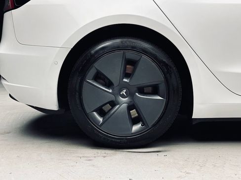 Used 2022 Tesla Model 3 RWD image 37