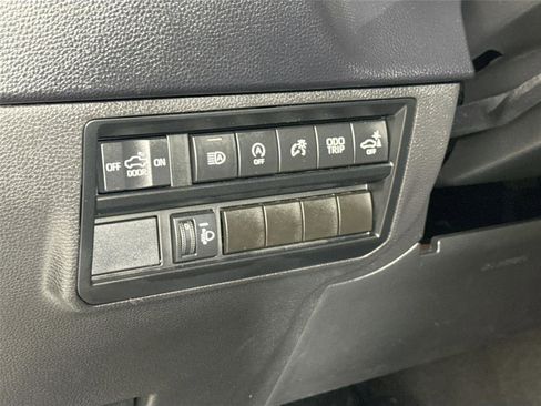 Used 2024 Toyota Tundra SR5 w/ SR5 Convenience Package AWD/4WD image 15