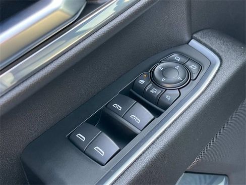 Used 2024 Chevrolet Silverado 2500 LTZ image 28