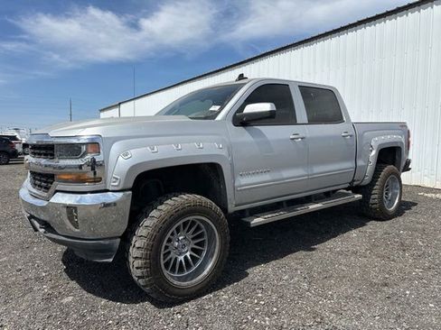 Used 2018 Chevrolet Silverado 1500 LT w/ All Star Edition AWD/4WD image 1